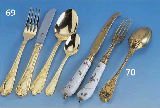 70-teil. vergold. Besteck fÜr 12 Personen, im Orig.Koffer, SBS-Besteck Solingen, 18/10- Chrom 24-karat-hartvergoldet, best. aus: 12 Messern, ...
