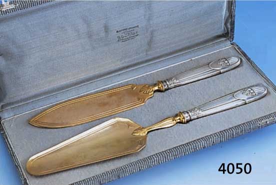 Set: Tortenheber und Tortenmesser, Frankreich um 1930, Silber gepr., Griffe gefÜllt, Gebr.-Teile Metall vergoldet, Art-Deco, im Orig.-Etui