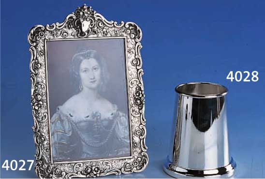 KONVOLUT CA. 42 STIFTHALTER, METALL VERSILBERT, H CA. 9.5 CM, EHEM. UNVERB- PREISEMPF. LT. EINLIEFERER ZUS. CA. DM 1600.-