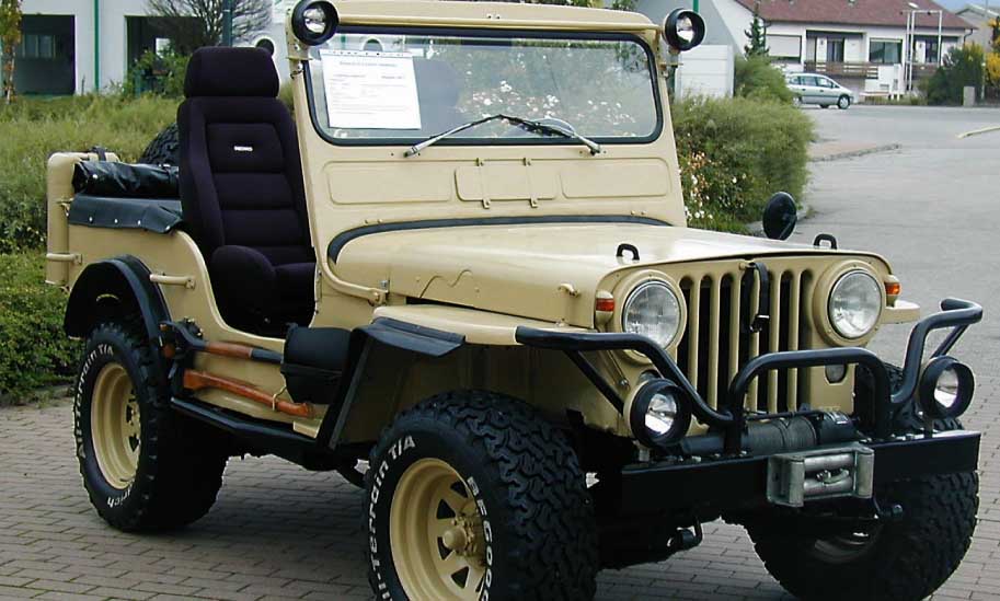 Willys Overland, M 38, EZ 07.1951, Jeep, 63 kw , 1971 ccm, abgelesener Kilometerstand 59340, Farbe: beige; Lederlenkrad, Recaro-Schalen- sitze, ...