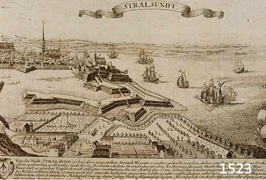 KONVOLUT VON 3 BLATT, MIT ANSICHTEN VON STRALSUND BESTEHEND AUS 1.) KUPFERSTICH V. BODENEHR, CA. 1720 VON 2 PLATTEN GEDRUCKT, MIT GR. ERKLÄRUNG AM ...