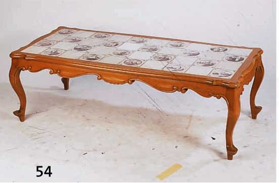 COUCHTISCH, DEUTSCH, UM 1935/40, MIT KACHELN, TISCHGESTELL NUßBAUM MASSIV, KACHELN HOLLAND/OSTFRIESLAND, UM 1770/90, FAYENCE, CAMAIEUMALEREI, ...