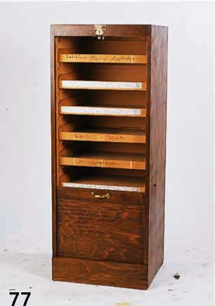 BÜROSCHRANK, ETIKETT MÖBEL SCHROER, KREFELD, WOHL 30/40ER JAHRE, BUCHE NUßBAUMFARBEN, INNEN MIT SCHUBLADEN, ROLLADEN, CA. 116X45X39 CM