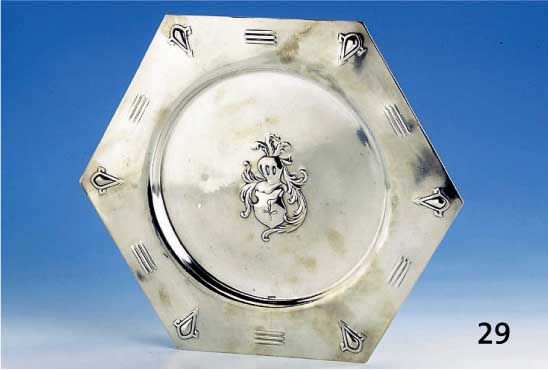 Teller, Studentika, WMF um 1900, Metall versilbert, heraldisches Wappen mit Studentenzirkel, D ca. 31 cm