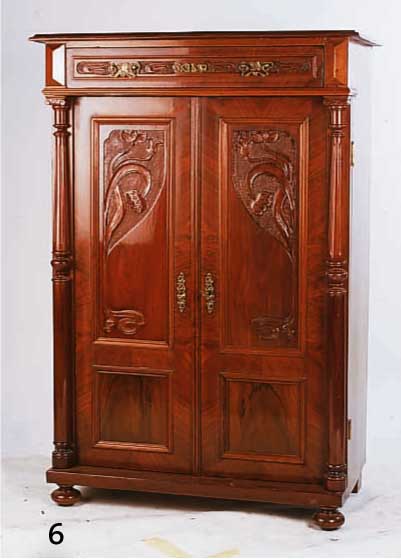 VERTIKO, DEUTSCH, UM 1900/10, MIT STARKEM JUGENDSTILEINSCHLAG, KORPUS WEICH- HOLZ, MAHAGONI/NUß Z.T. FURNIERT, 3/4 SÄULEN GEDRECHSELT, ...