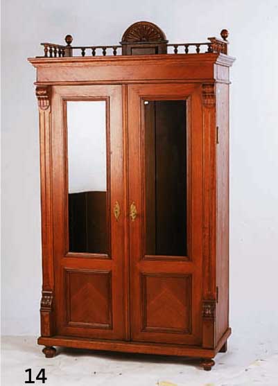 VERTIKO, DEUTSCH, 1900/10, EICHE MASSIV U. FURNIERT, 3 BÖDEN, WEICHHOLZ, JUGEND- STILBESCHLÄGE, SCHLÜSSEL SEKUNDÄR, AUFSATZ- GALERIE MIT ...