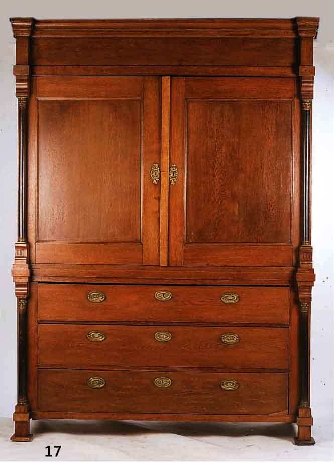 AUFSATZSCHRANK, NIEDERLANDE, UM 1810-20, EICHE MASSIV, MIT DREI SCHÜBEN, AUFSATZ 2- TÜRIG, DREI INNENSCHUBLADEN, DARUNTER 2 GE- HEIMFÄCHER, 2 ...