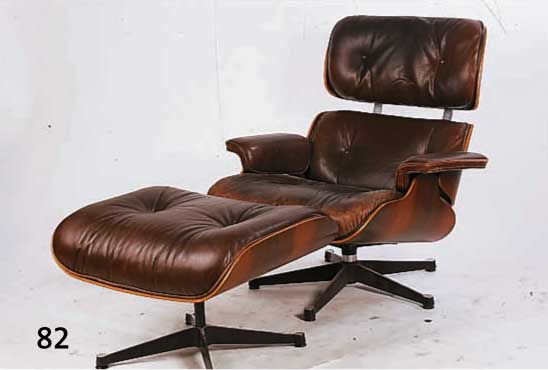 SESSEL MIT HOCKER, DEUTSCH, 1952/53, AUSFÜHR- UNG 1970/75, SOGEN. LOUNGE-CHAIR, PALISAN- DER, METALLFÜßE, ABNEHMBARE SITZPOLSTER, GE- NOPPTER ...