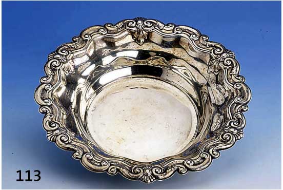 Anbietschale, Wilkens Bremen um 1930, 800er Silber, Barockstil, Treibarbeit, H ca. 5 cm, D. ca. 26 cm, ca. 275g