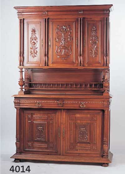 AUFSATZMÖBEL, WOHL BELGIEN, UM 1890, NUßBAUM MASSIV, NUßBAUMFURNIER, KORPUS Z.T. WEICHHOLZ, SCHNITZEREIEN TEILW. AUS DEM VOLLHOLZ, FREI- STEHENDE ...