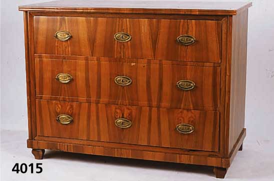 Kommode, deutsch, um 1830, Korpus Weichholz, Wurzelnußfurnier, ca. 91x113x60 cm, Gebrauchs- spuren, ohne SchlÜssel