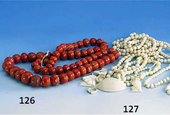 Große Korallenkette, total ca. 1040 g, schÖnes, intensives Rot, nat. Merkmale, L ca. 130 cm