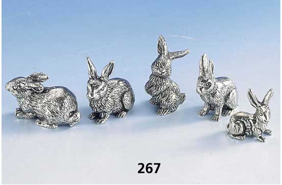 Tischdekoration: 5 Hasen, 925er Silber, total 363 g, alle verschieden, H bis ca. 4.5 cm, lebendige, naturalist.-idealist. Darst., massive Ausf.