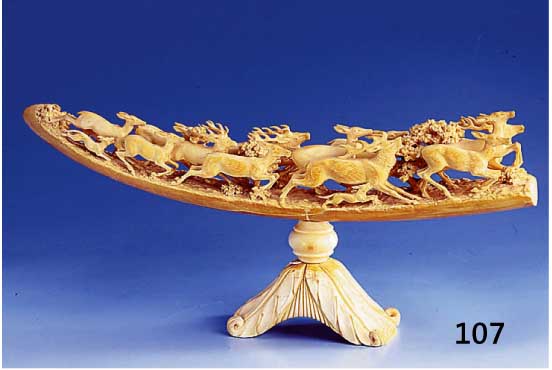 Elfenbeinskulptur "Wildtiergruppe", 50er Jahre nach dem Vorbild des 16.Jh,. vollplastisch, schÖne Durchbrucharbeit, hervorragende Kom- ...