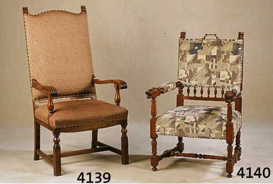 ARMLEHNSESSEL, DEUTSCH, UM 1880/90, BAROCK- STIL, NUßBAUM MASSIV, POLSTERUNG 30ER JAHRE, BEZÜGE ERNEUERUNGSBEDÜRFTIG, GEBRAUCHSSPUREN, CA. ...