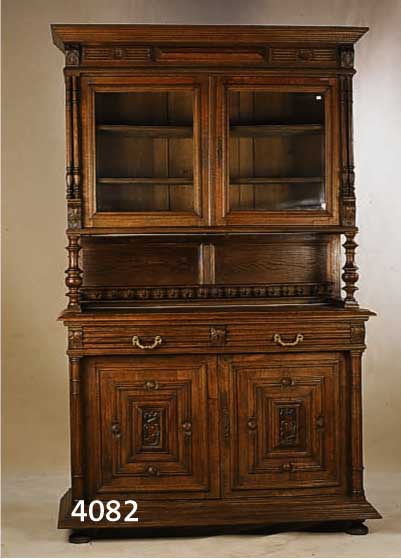 AUFSATZBUFFET, SÜDFRANKREICH, 1890/1900, EICHE MASSIV, EICHEFURNIER, REICHE DRECHSEL- ARBEIT, AUFGELEGTE KISSEN, GESCHNITZT, FREI- STEHENDE ...