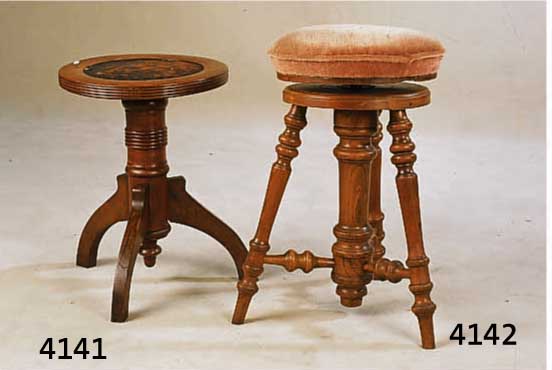 DREHBARER ARBEITSSTUHL, DEUTSCH, 1870-80, BUCHE MASSIV, TEILRESTAURIERT, STOFFBEZUG SPÄTER, H. CA. 68 CM, D. CA. 34 CM