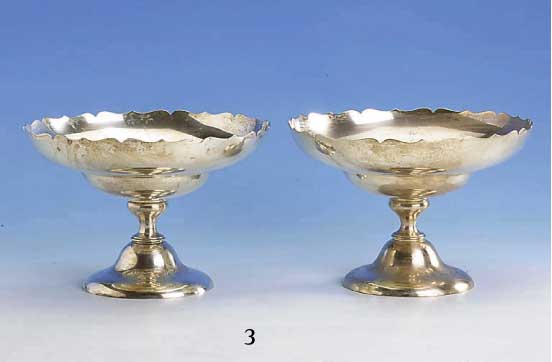 Paar Fußanbietschalen, London ca. 30er J., 925er Silber, Rand gewellt, H ca. 15.5 cm, zus. ca. 1195 g