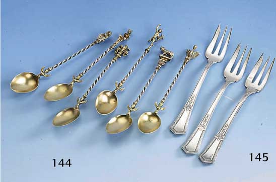 6 Gabeln, wohl fÜr Austern, deutsch um 1900, klass. mit Jugendstileinfluß, 800er Silber, Meistermarke HTB unged.