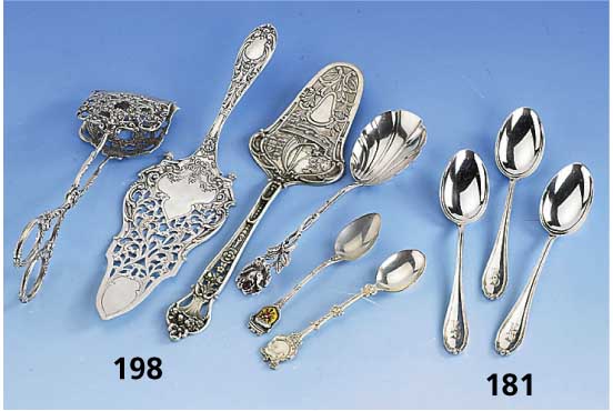 12 KaffeelÖffel, 800er Silber, wohl Bruckmann Heilbronn, deutsch um 1900/10, grav., gute QualitÄt, Bes.-Mon. KS lig., in Orig.-Etui