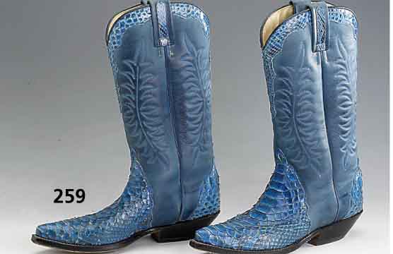 Paar Cowboystiefel "TONY MORA", Gr. 38, Nr. 1227, tÜrkisblaues, geprÄgtes Leder, Ledersohlen, SchafthÖhe ca. 35 cm, wenig getragen