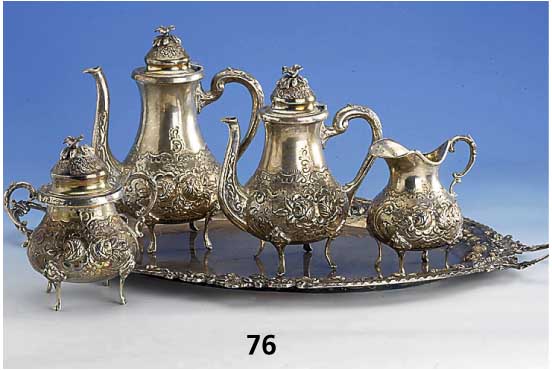 5-teiliges Kaffee-/Teeset, 900er Silber, Handarbeit, total ca. 4200 g, reiche Treib- arbeit, floraler Dekor mit Rosen, sehr prunk- voll, ...