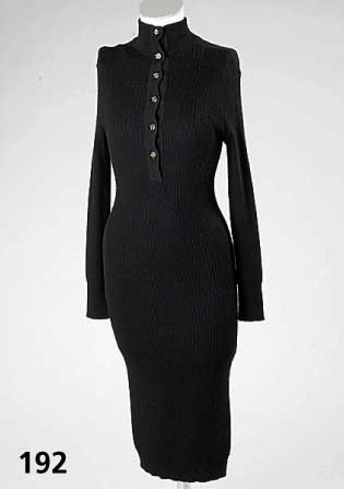 CHANEL-Strickkleid, schwarz, Kaschmir, RÜckseite mit 6 schwarzen KnÖpfen mit gold- farb. CC-Zeichen, Turtle-Neck-Kragen, lange Arme, zeitlos, ...