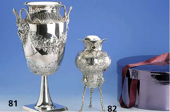 Prunkpokal, Edition Christoph Wiedmann 1990, limitierte Auflage 40/100, 925er Silber, reiner Handarbeit klassizistisch mit umlaufen- dem ...