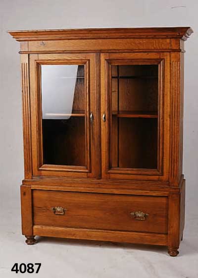 Vielzweckschrank, deutsch, 1890/1900, Eiche massiv, 2 Schubladen, Ablage Weichholz wohl sekundÄr, ca. 128x103x39 cm