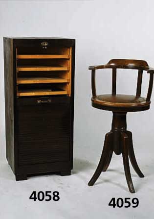 Rollschsrank, deutsch, 1905/10, strenger Jungendstil, Buche gebeizt, z.T. massiv, zeit- typisch, Gebrauchsspuren, Inneneinrichtung 1 Fach 5 ...