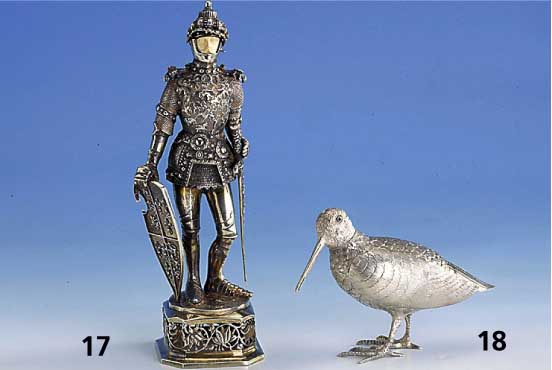 GewÜrzstreuer in Form eines Vogels, Hanau, 800er Silber, Meistermarke L im Kreis, vollplastisch, nachgestochen, H ca. 10 cm