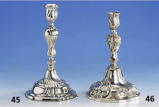 Kerzenhalter, Rokokostil, deutsch um 1860, stiltrein, 12-lÖtiges Silber, Meistermarke J. Eichler, grav., mit AkanthusblÄttern und Rosen, ...