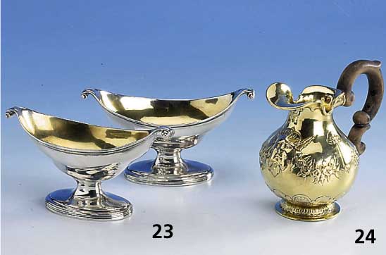 2 SalzschÄlchen, England um 1830/31, 925er Silber, innenvergoldet, Meistermarke RH = R. Hennell, stilrein, Empirestil, reine Treibarbeit, ...