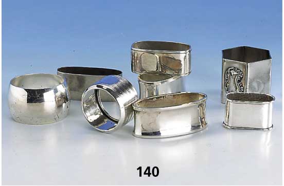 Konvolut 10 Serviettenringe, 800-925er Silber, Überwiegend deutsch, versch. Modelle, z.T. Hammerschlagverzierung, schÖnes reiches Konvolut, ...