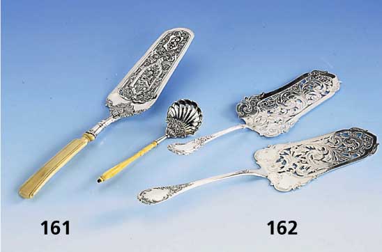 Konvolut 2 Tortenheber, um 1900 bzw. 1890, 800er Silber, Durchbrucharbeit, floral verziert, L. ca. 15 bzw. 17 cm
