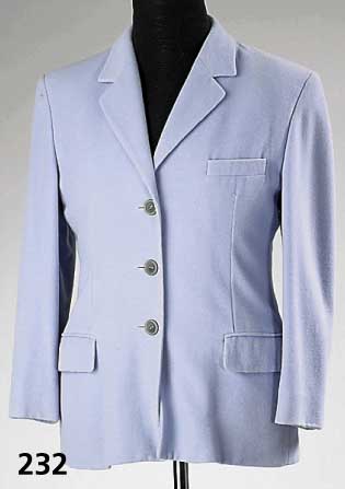 Blazer STRENESSE, Gr. 40, reine hellblaue Schurwolle, RÜckenl. ca. 71 cm
