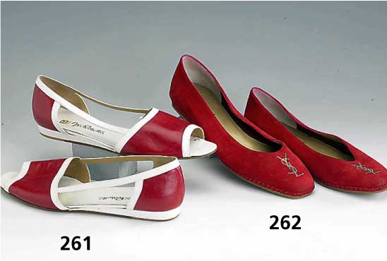 YVES SAINT LAURENT Ballerina, Gr. 42, rotes Wildleder mit Firmenlogo, ungetragen