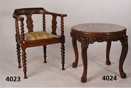 Tisch, deutsch, um 1900/10, Eiche massiv, Barockstil, aus dem Vollholz geschnitzt, AkantusblÄtter, Rokailllen, Fratzen und KlauenfÜße, ...