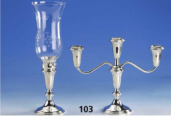 Konvolut aus 2 Kerzenleuchter, Amerika, 925er Silber, Kordelbandverz., gefÜllt, 1 x mit Glasaufsatz, abnehmbar, H. ca. 41.5 cm; 1 x Oberteil: ...