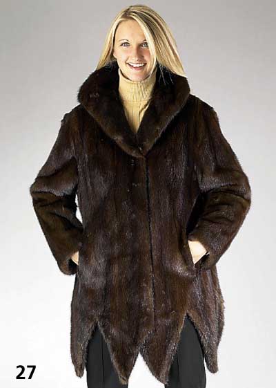 Nerzjacke, Gr. 38, dunkelbraune mÄnnliche Felle, in Zipfeln auslaufend, Label: Pelze Olbrich, starke Tragespuren, L. ca. 85 cm