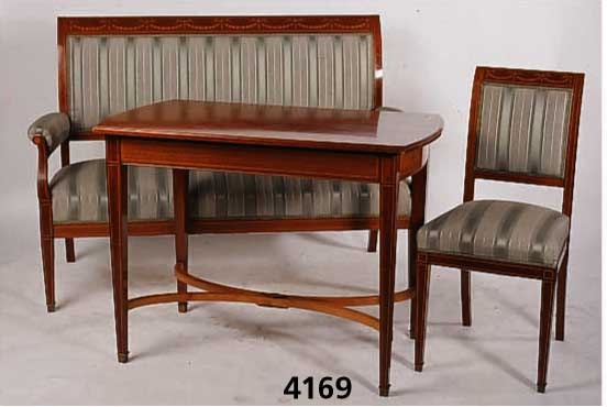 SalonmÖbel, deutsch, um 1905, bestehend aus: Tisch, Bank und 2 StÜhlen, klassizistisch mit starkem Jugendstileinschlag, Mahagoni, Maha- ...