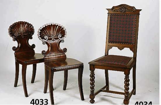 4 StÜhle, Belgien, um 1900, Eklezistischer Stil, Eiche massiv, aufgelegte Schnitzereien, gedrechselte Vorderbeine, Bezug und Polsterung neu, ca. ...