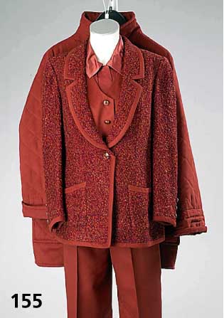 Komplett-Outfit in Ziegelrot, Gr. 40, Schurwolle, LIZE MALRAUX-Design, best. aus: Jacke, Boucle mit Amaretta eingefaßt, 1 Weste, Amaretta, 1 ...