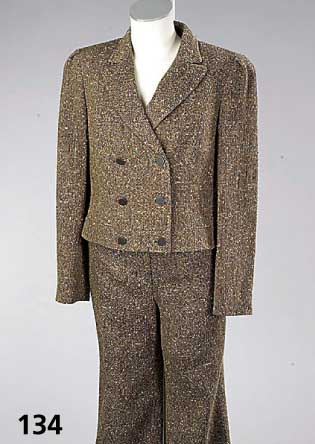 Hosenanzug RENA LANGE, Gr. 40, Wollgemisch, Hose, L. ca. 103 cm und Kurz- blazer, L. 50 cm, ungetragen, ehem. UVP lt. Einl. DM 2800.-