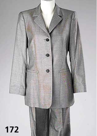 Hosenanzug, VAN LAACK, Gr. 38, grau-schwarz, Seide/Schurwolle, Hosenl. ca. 103 cm, Blazer L. ca. 73 cm, ehem. UVP lt. Einl. DM 1400.-