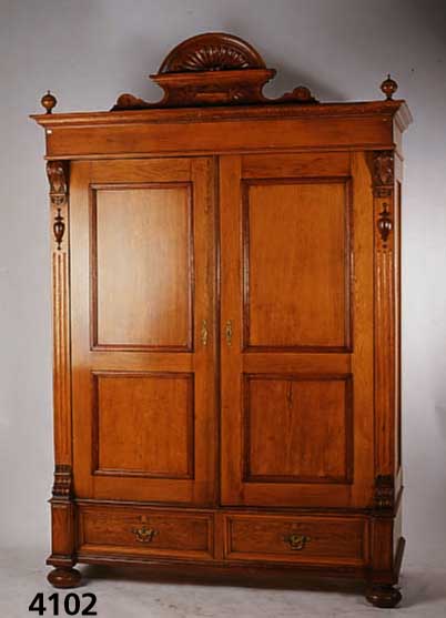 GrÜnderzeitschrank, deutsch, 1890/00, Korpus Eiche massiv, z.T. Weichholz, Front und Seiten Nußbaum massiv, aufgesetzte 3-fach get reppte ...