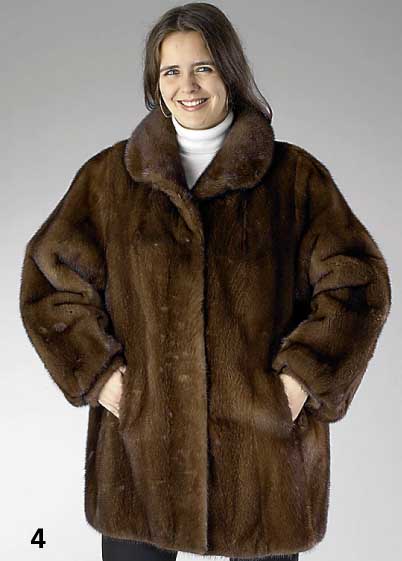 Nerz-Longjacke, Innenlabel, Saga Selection Mink, Gr. 42/44, braune Felle, ange- setzte Manschetten und Kragen, 2 seitl. Ein- schubtaschen, ...