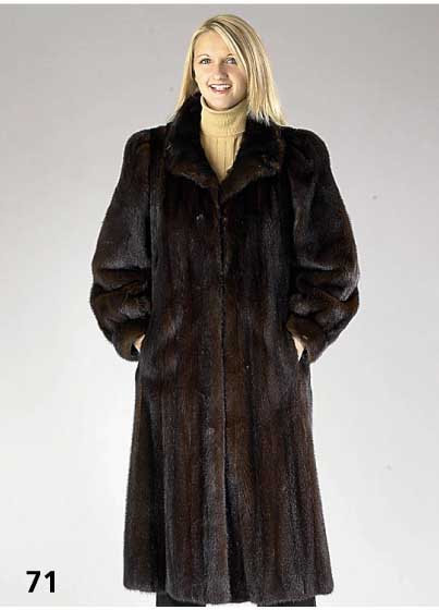 Darknerzmantel, Norka Mink, ca. 90er Jahre, ausgelassene Felle, ausgewÄhltes Material, schÖne Verarbeitung, weit gearbeitet, RÜckenl. ca. 109 ...
