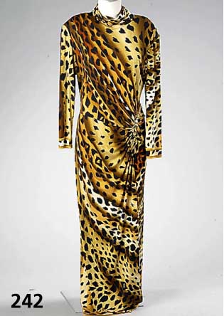 Abendkleid LEONARD, 100% Seide, Jersey- Mikado im Tigermuster, Gr. ca. 40, linksseitig mit 4 KnÖpfen gerafft, seitl. Schlitz, RÜcken- l. ca. 145 ...