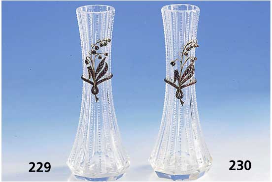 Vase, deutsch und BÖhmen um 1900, Kristallglas geschnitten/geschliffen, Tombak- montierung m. MaiglÖckchenmotiv, besetzt mit feinem ...
